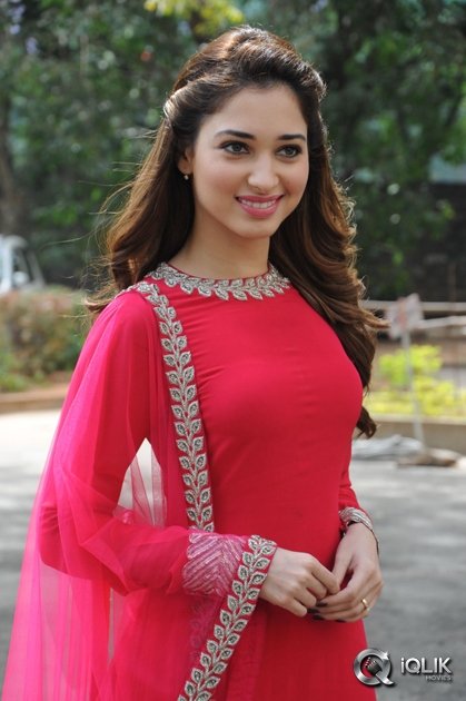 Tamannah-at-Bengal-Tiger-Movie-Press-Meet